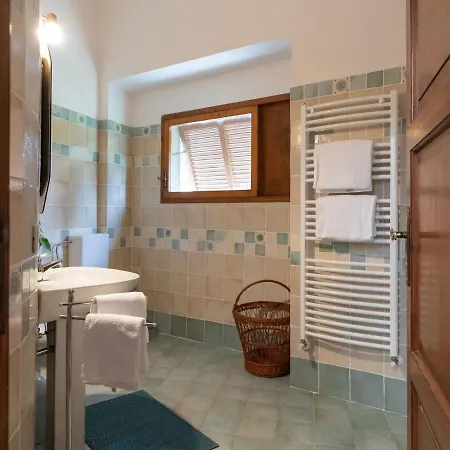 Inviting In With Balcony Villa *